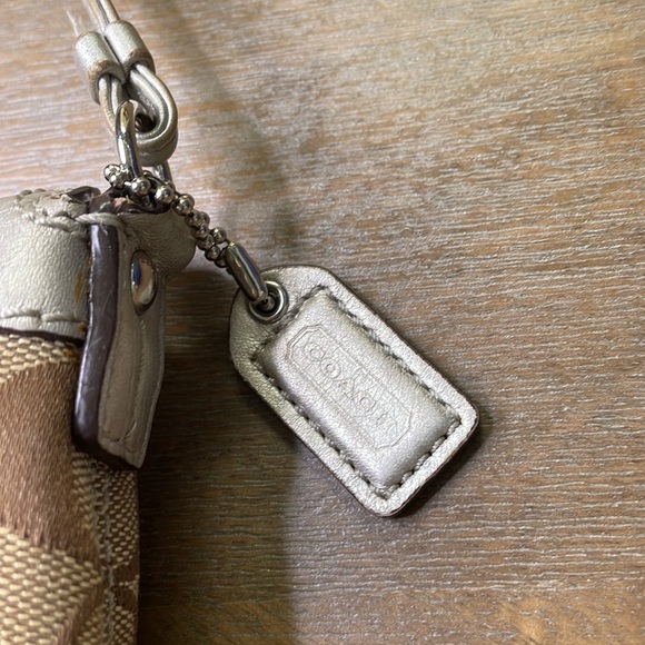 Coach Vachetta Signature C Canvas & Silver Metallic Leather Small Turn Lock Bag - Picture 6 of 10